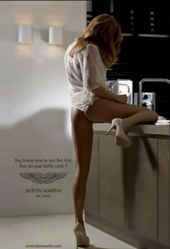 Aston martin.jpg