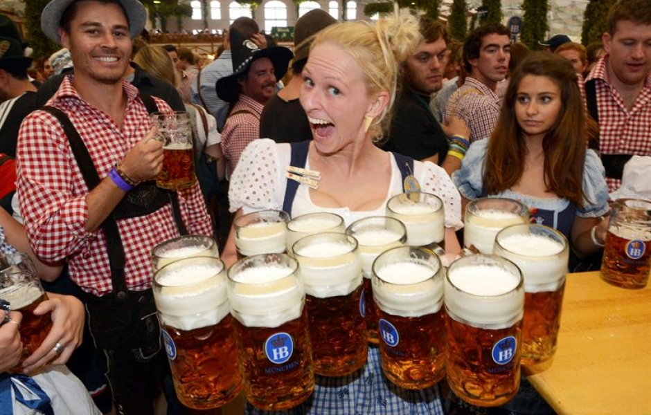 oktoberfest-waitress.jpg