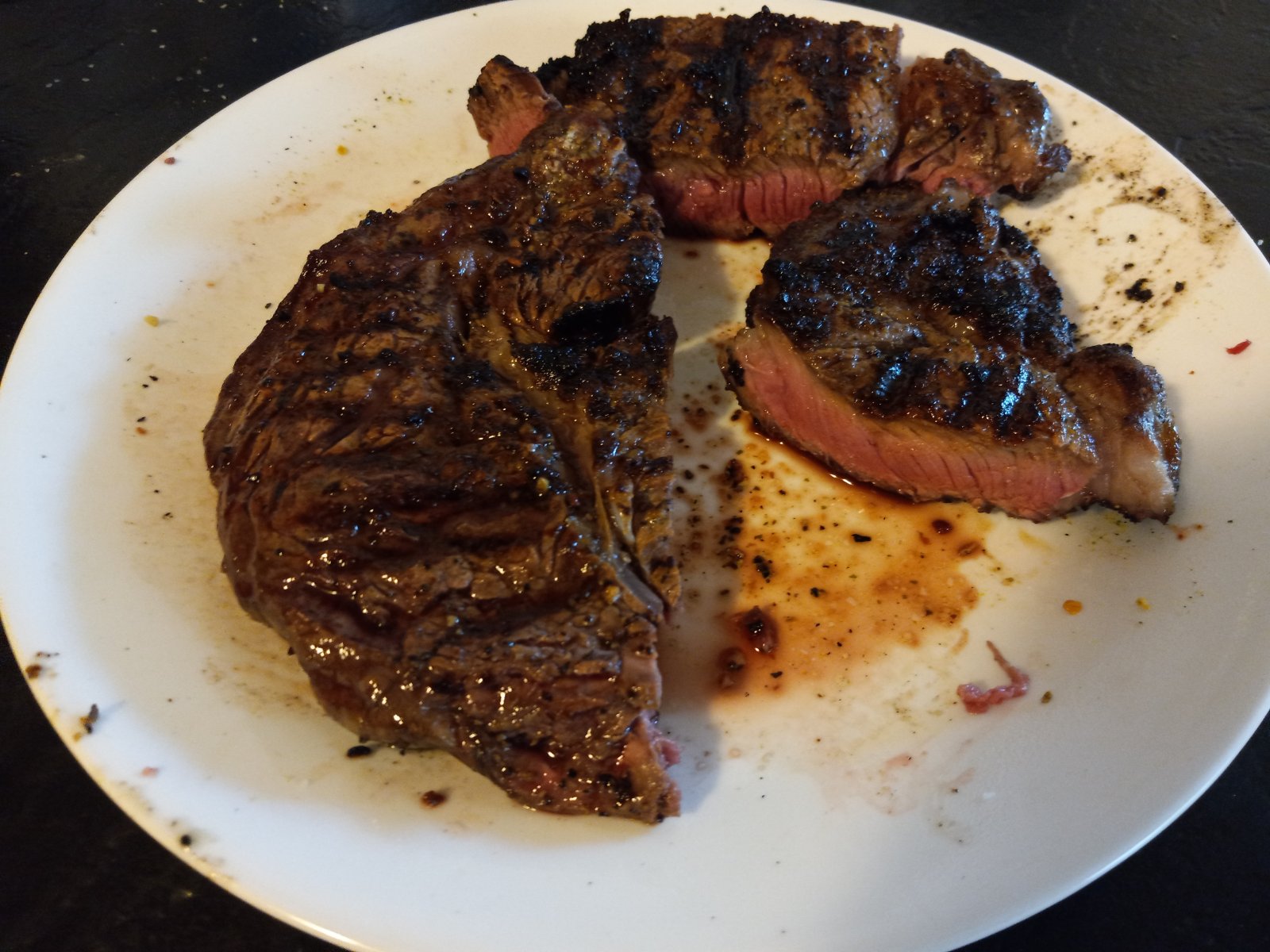 Sliced steak.jpg