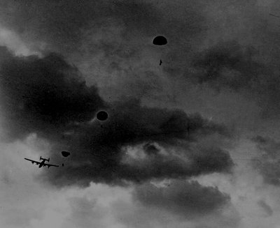 Jedburghs parachute from a Carpetbaggers B-24 Liberator..jpg