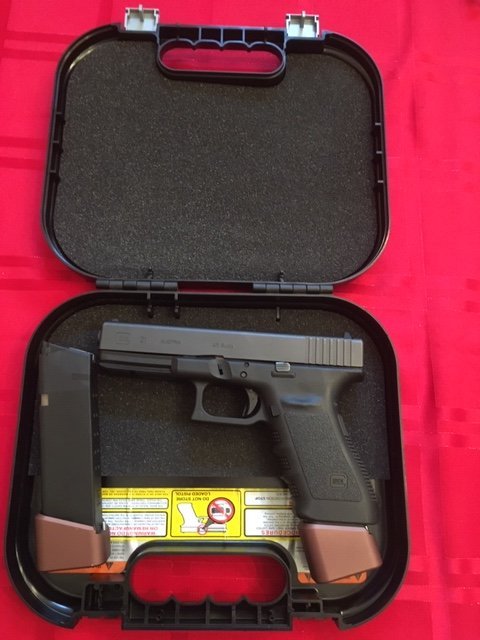 Glock 21sf in box.JPG