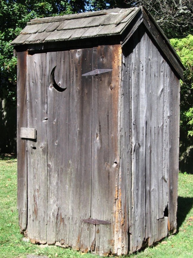 outhouse.jpg