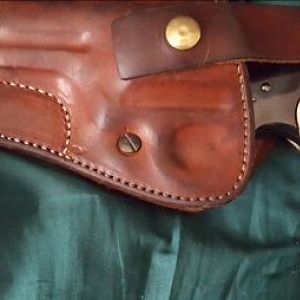 2.5 incher with holster (1)