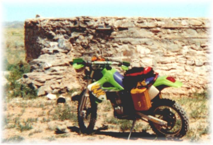 KLX300 AT A STRUCTURE WAY OUT IN THE DESERT!